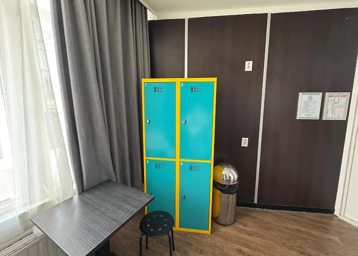 Xplore AmsterdamHostel